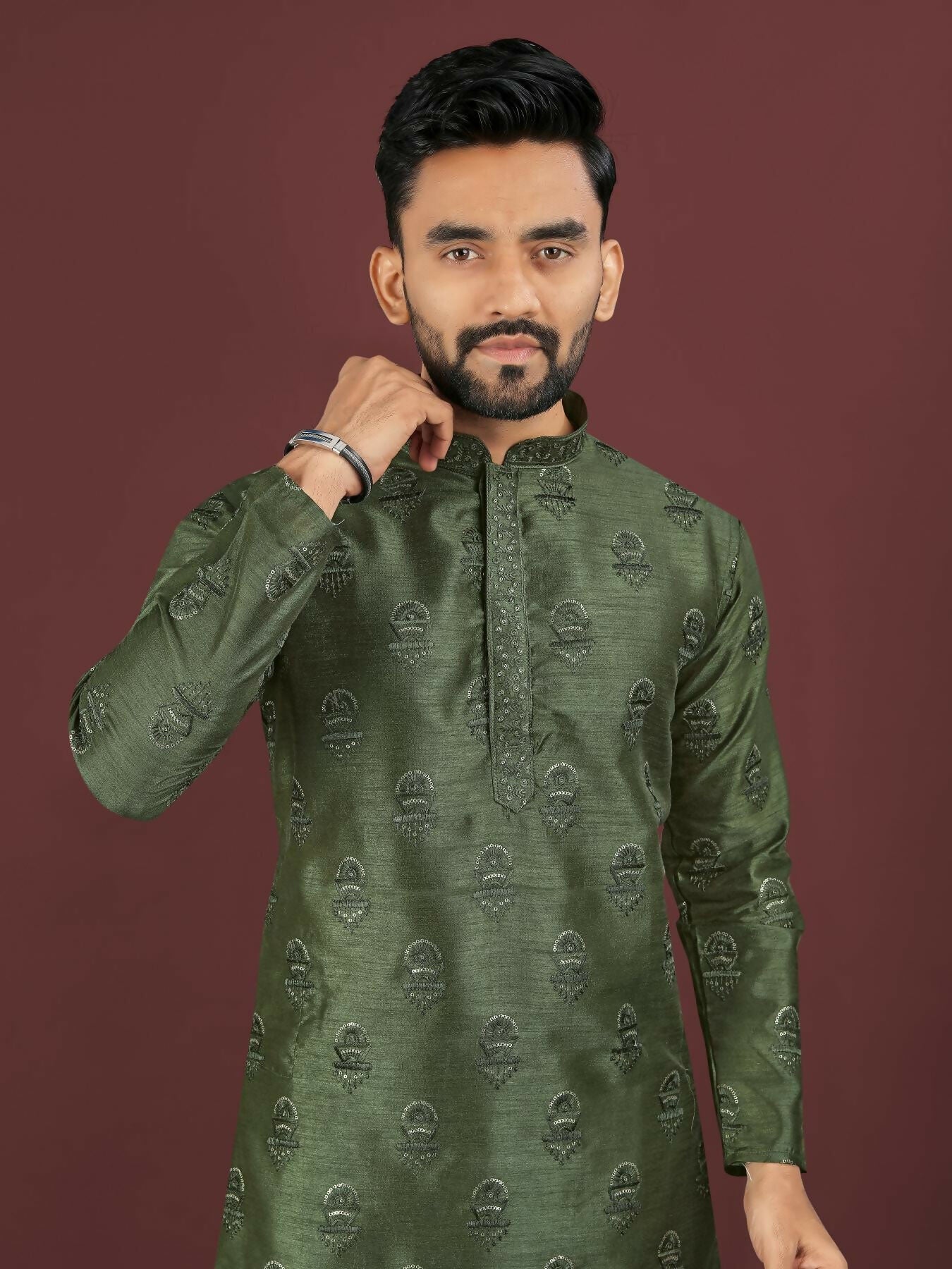 Anaita Green Embroidered Silk Straight Kurta
