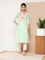 Ahalyaa Women Sea Green & Pink Striped Gotta Patti Floral Crepe Kurta