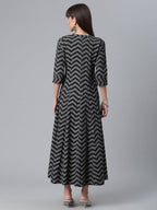 Ahalyaa Crepe Black Printed Kurta