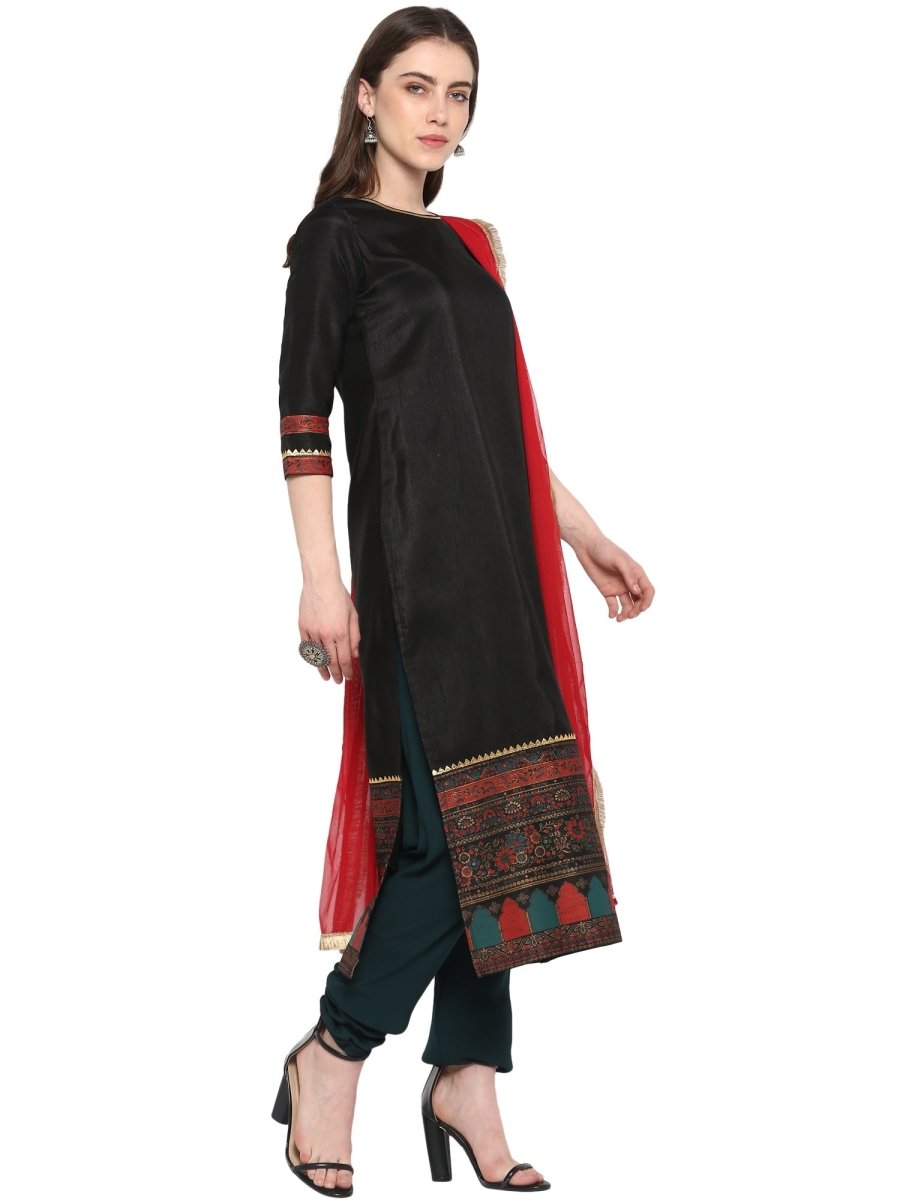 Ahalyaa Women Black & Red Kurta Set