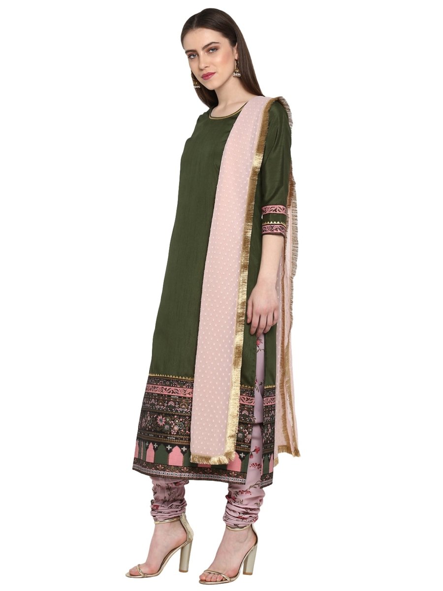 Ahalyaa Women Solid Kurta Set