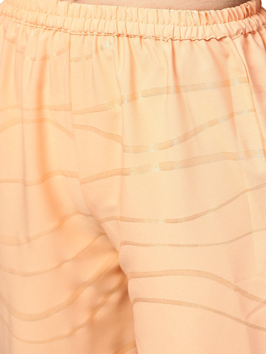 Ahalyaa White & Peach Floral Kurta With Pant
