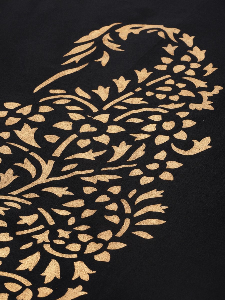 Ahalyaa Women Black & Golden Foil Print Kurta With Palazzo