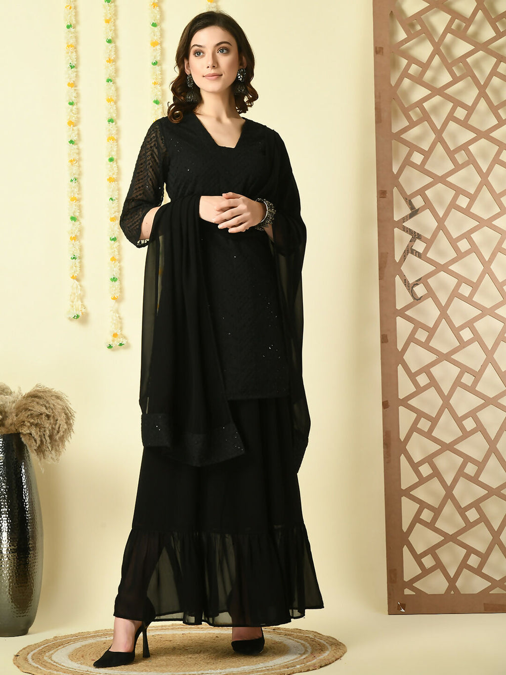 Myshka Women's Black Georgette Kurti & Skirt With Dupatta Party Sets