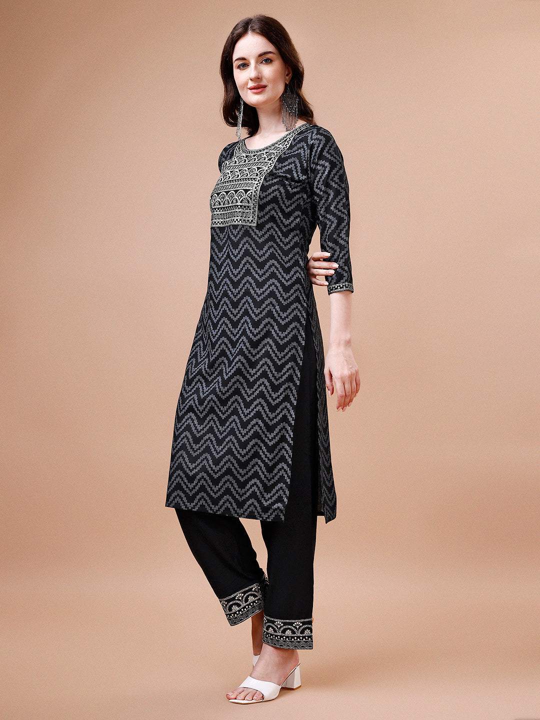 Embroidered Chevron Printed Cotton Kurta With Pant, Multicolor - Hiral Fashion - Distacart