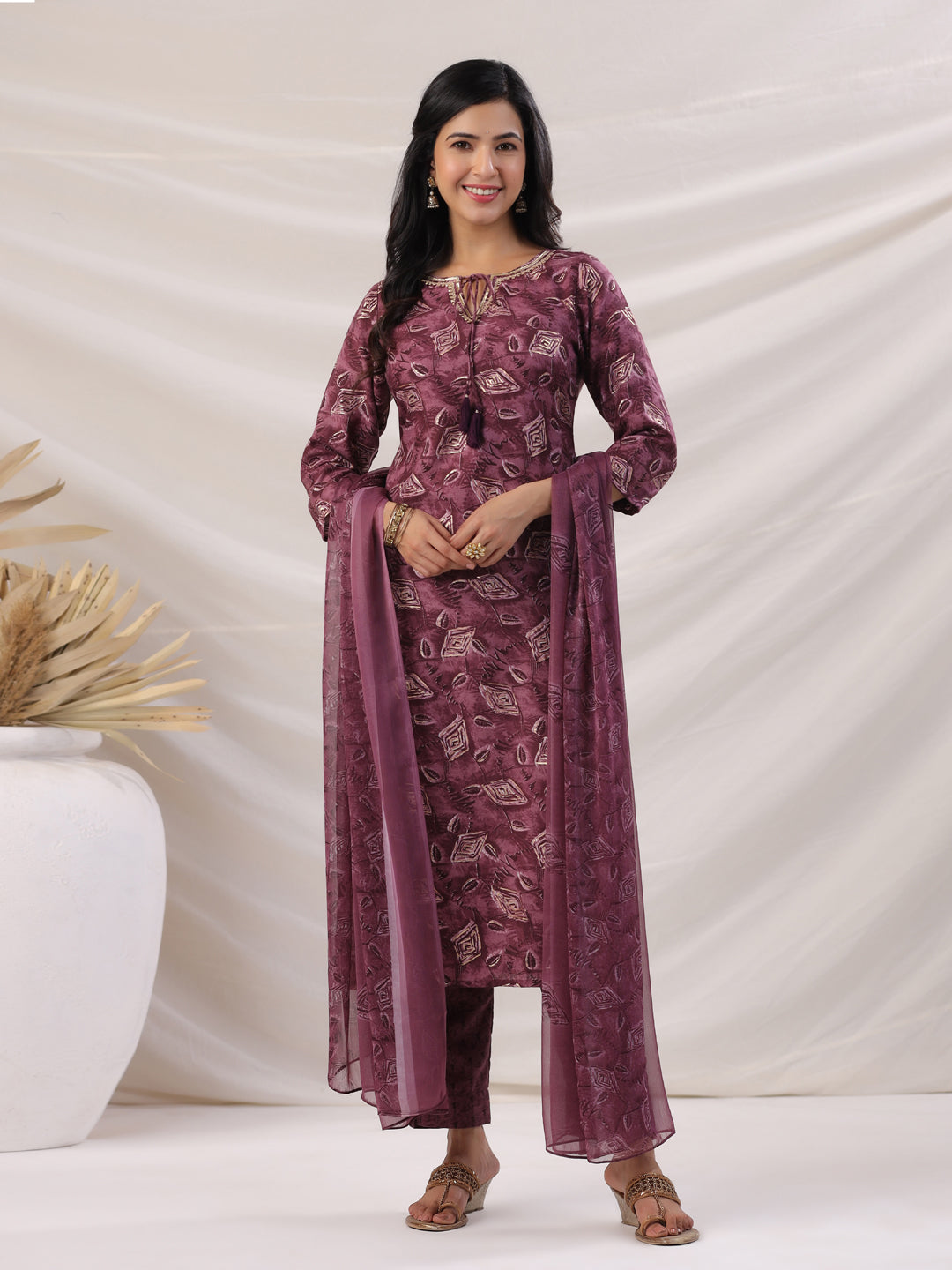 Janasya Regular Biscuit Slub Violet Abstract Tie-Up Neck Kurta,Bottom & Dupatta