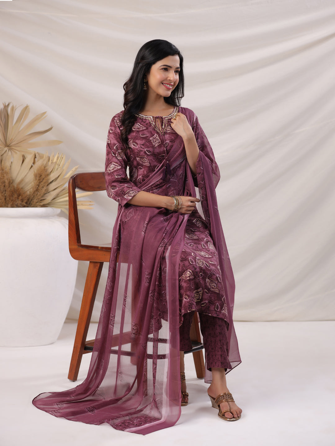 Janasya Regular Biscuit Slub Violet Abstract Tie-Up Neck Kurta,Bottom & Dupatta