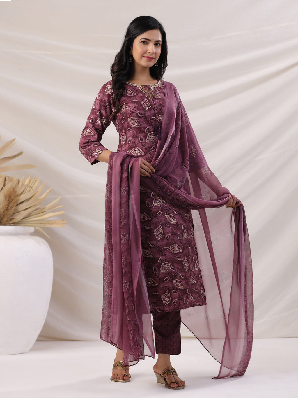Janasya Regular Biscuit Slub Violet Abstract Tie-Up Neck Kurta,Bottom & Dupatta