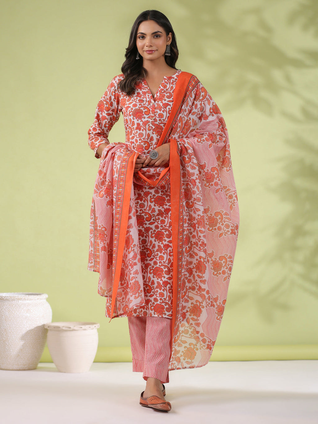 Janasya Regular Poly Cotton Off White Ethnic Motifs Round Neck Kurta Set