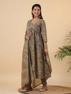 Janasya Gathered Poly Cotton Olive Floral Alia Cut Neck Kurta,Bottom & Dupatta