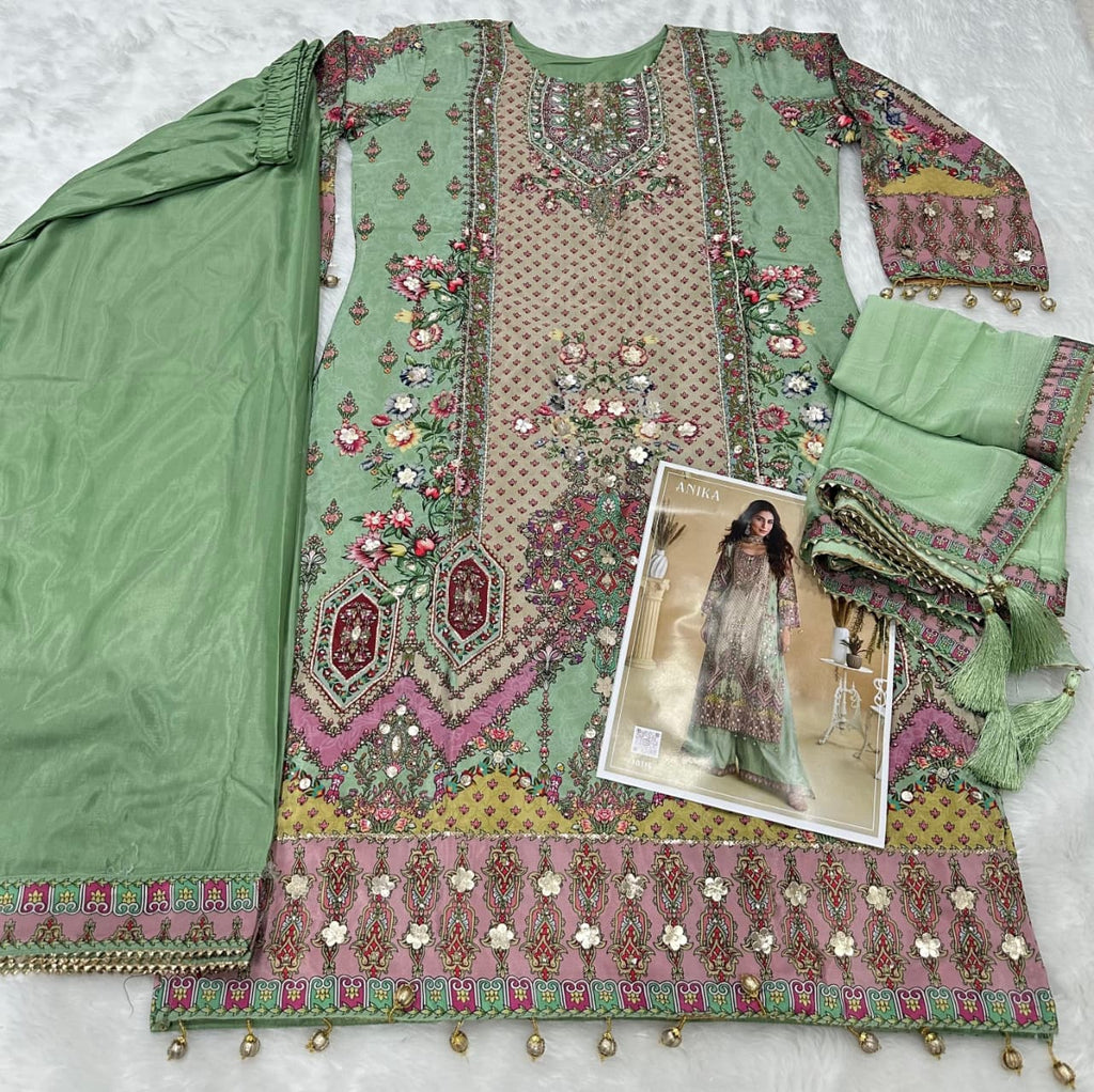 Aarshi Fashions Green Heavy Crepe Digital Print Palazzo Suits