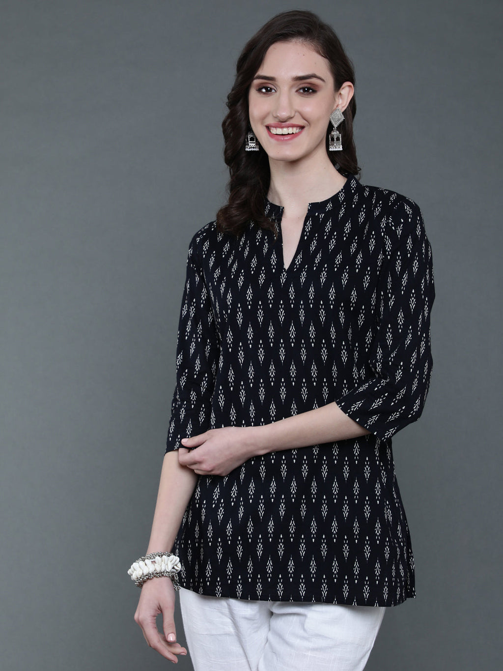 Antaran Black Pure Cotton Geometric Printed Tunic