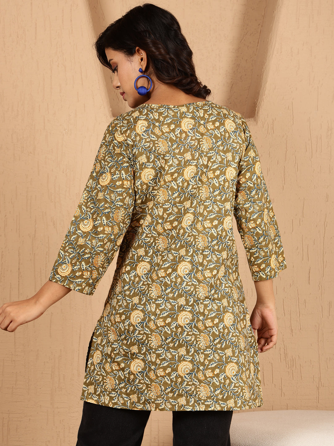 Antaran Green Pure Cotton Embroidered Tunic