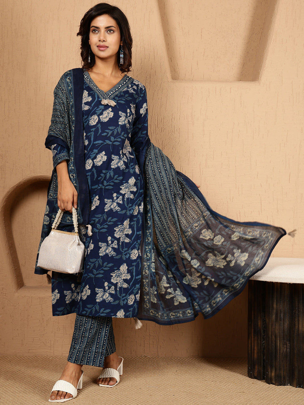 Antaran Blue Pure Cotton Embellished Kurta Pant & Dupatta Set - Distacart