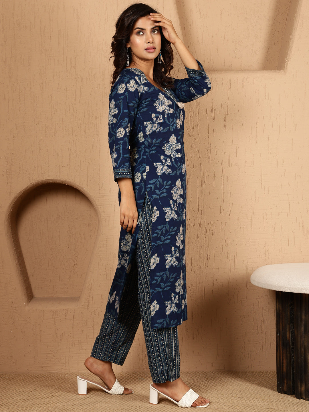 Antaran Blue Pure Cotton Embellished Kurta Pant & Dupatta Set - Distacart