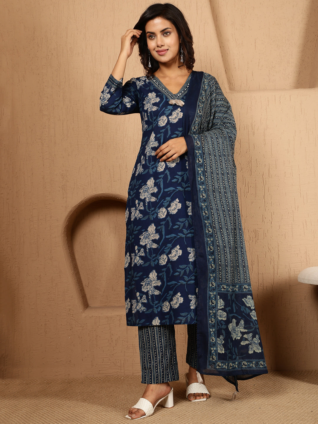 Antaran Blue Pure Cotton Embellished Kurta Pant & Dupatta Set - Distacart