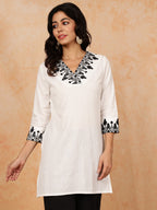 Antaran White Pure Cotton Embroidered Tunic