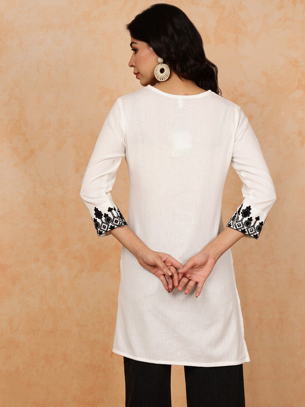 Antaran White Pure Cotton Embroidered Tunic