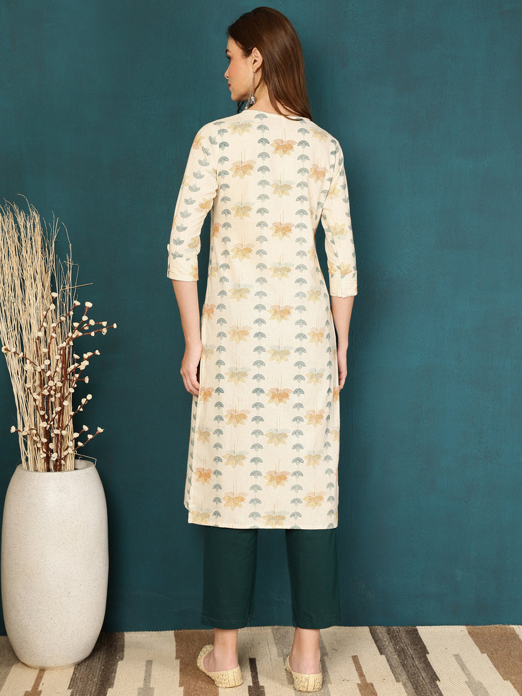 Antaran Off White Pure Cotton Embellished Kurta - Distacart