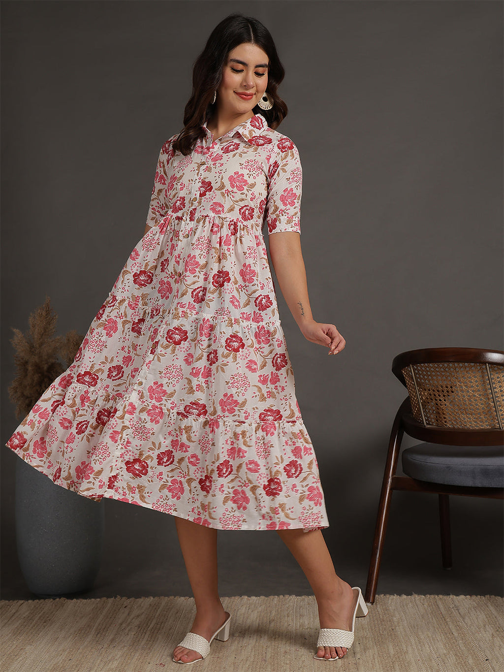 Antaran White Pure Cotton Tiered Floral Printed Dress - Distacart