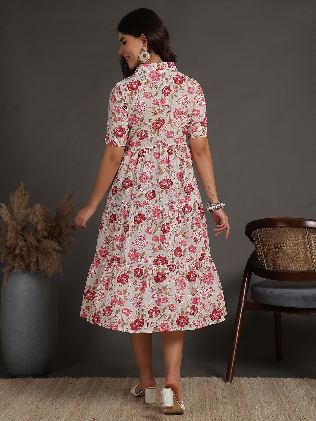 Antaran White Pure Cotton Tiered Floral Printed Dress - Distacart