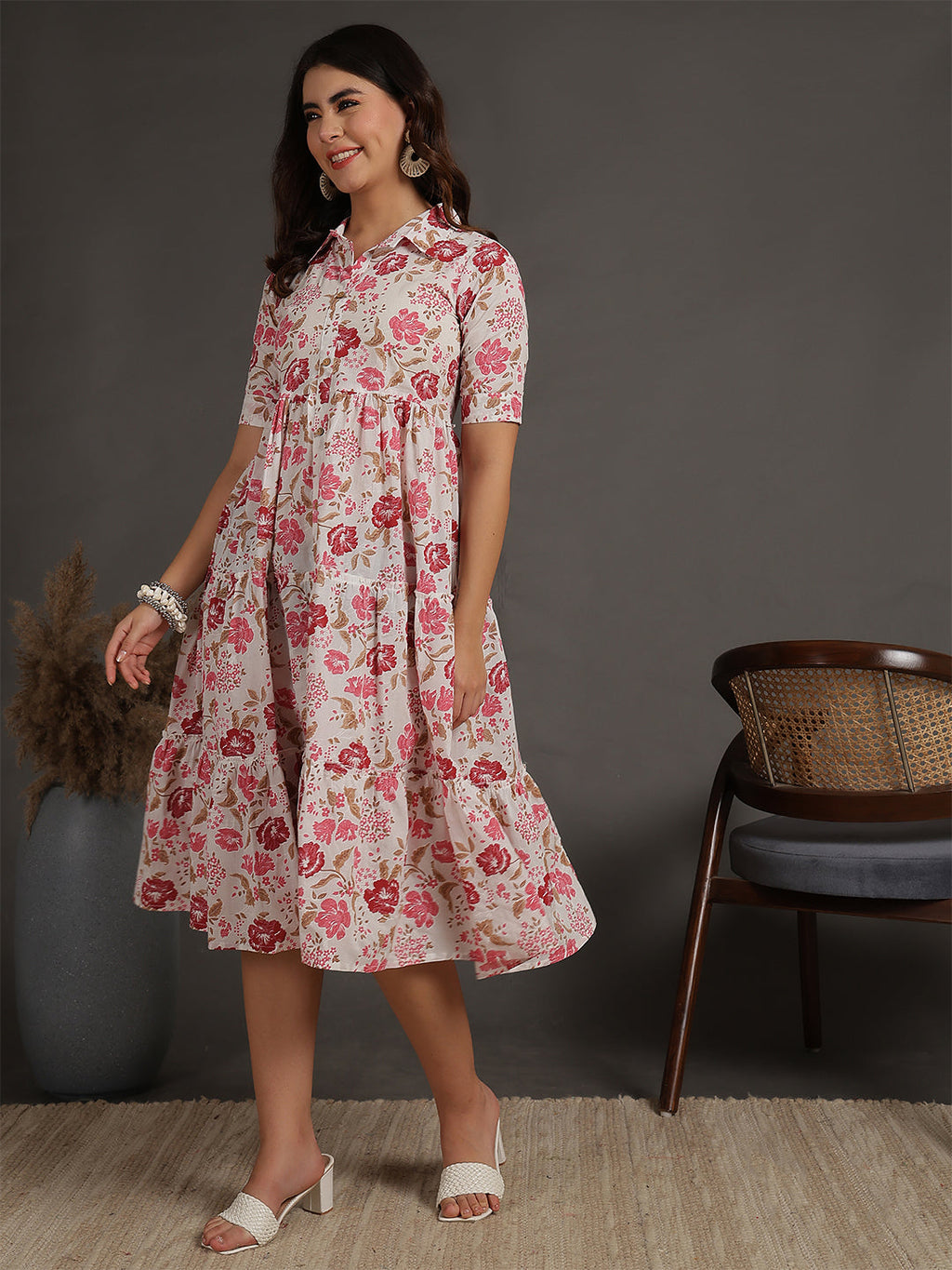Antaran White Pure Cotton Tiered Floral Printed Dress - Distacart