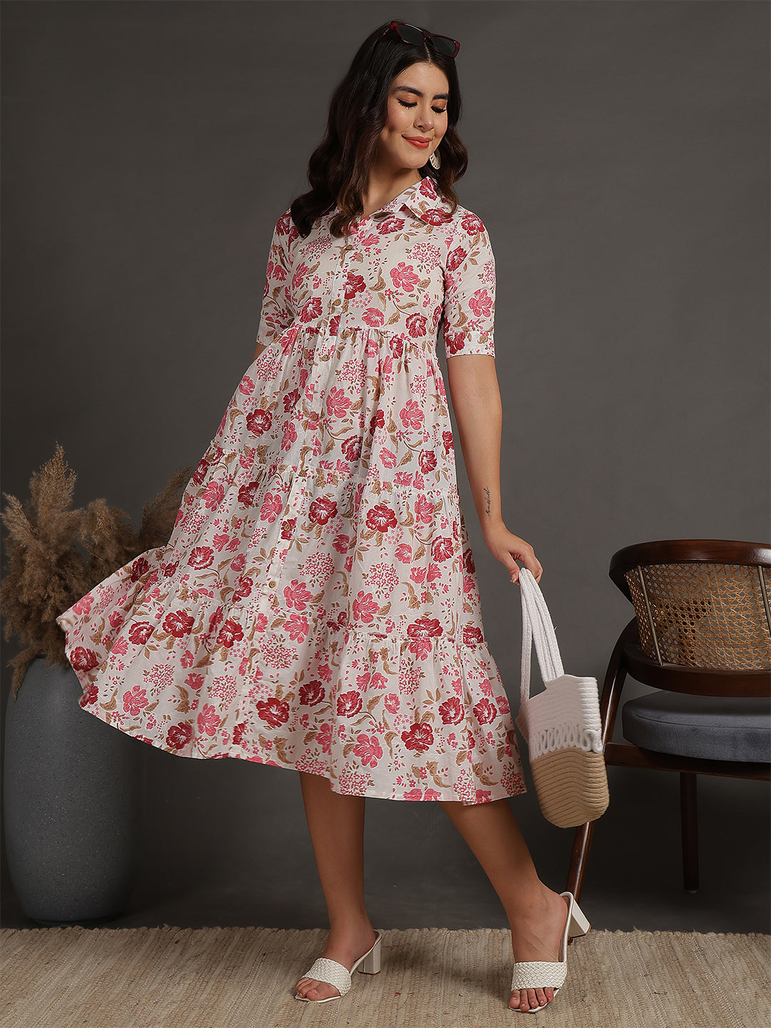 Antaran White Pure Cotton Tiered Floral Printed Dress - Distacart
