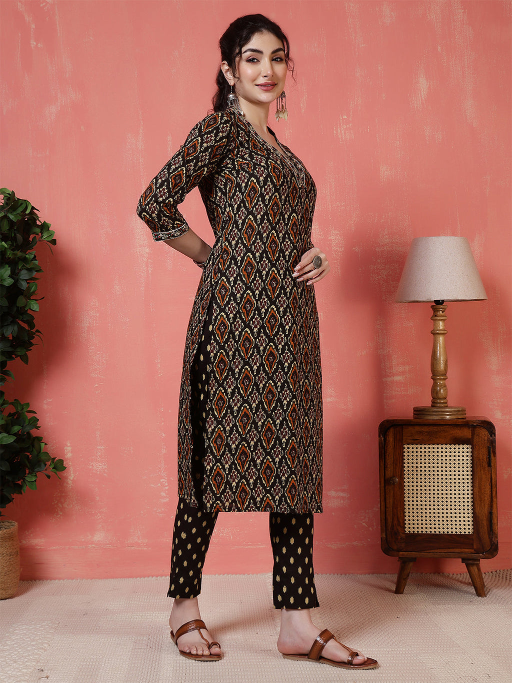 Antaran Black Pure Cotton Embroidered Kurta Pant Dupatta - Distacart