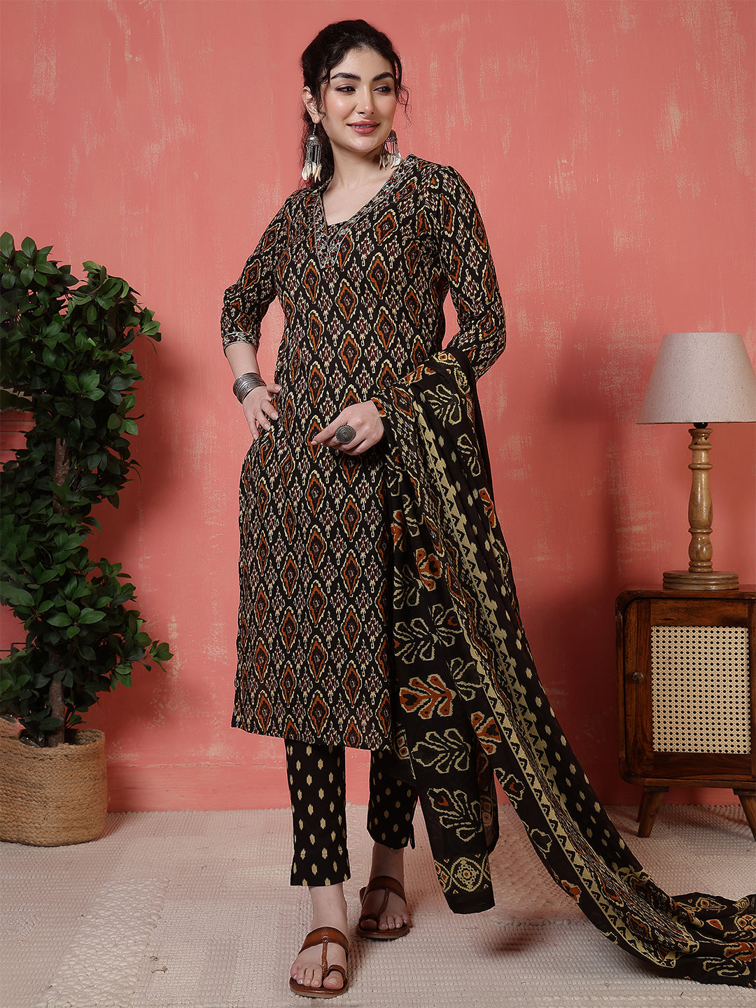 Antaran Black Pure Cotton Embroidered Kurta Pant Dupatta - Distacart