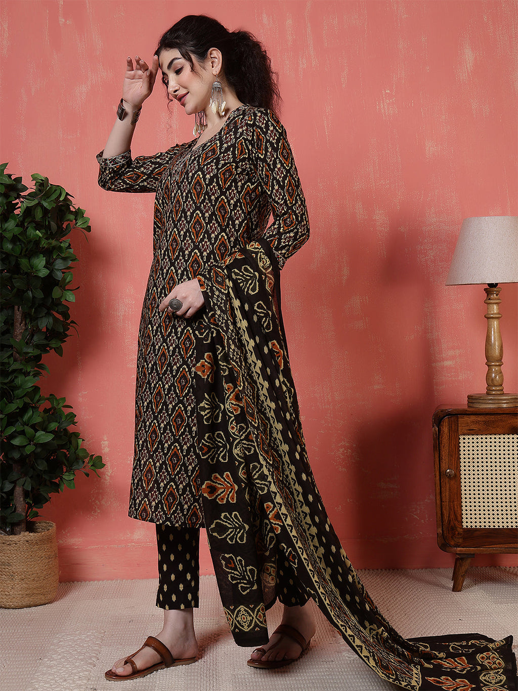 Antaran Black Pure Cotton Embroidered Kurta Pant Dupatta - Distacart