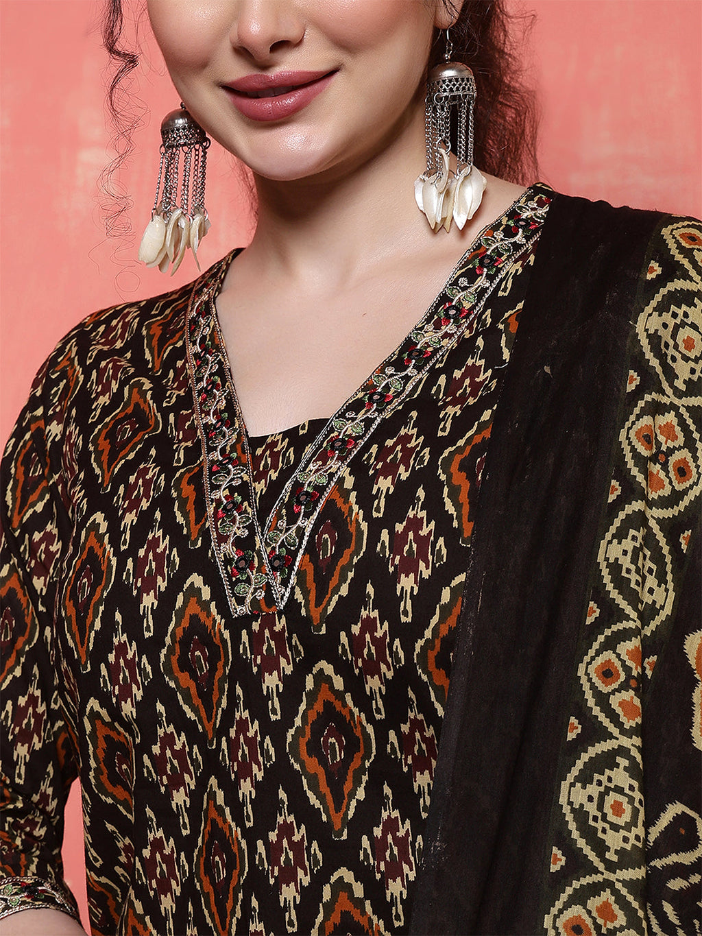 Antaran Black Pure Cotton Embroidered Kurta Pant Dupatta - Distacart