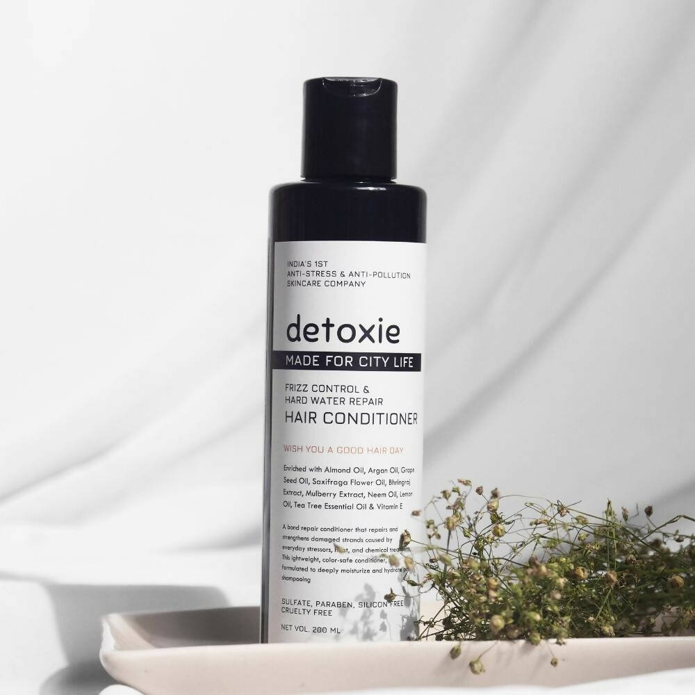 Detoxie Frizz Control & Hard Water Repair Hair Conditioner - Distacart