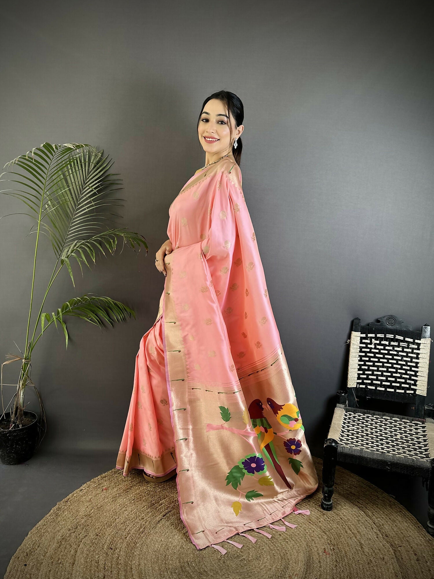 Joban Fashion Light Pink Peacock & Floral Motifs Soft Silk Kanchipuram Saree - Distacart
