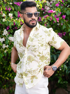 Miravan Men's Tea Green Floral Printed Half Sleeve Slim Fit shirt