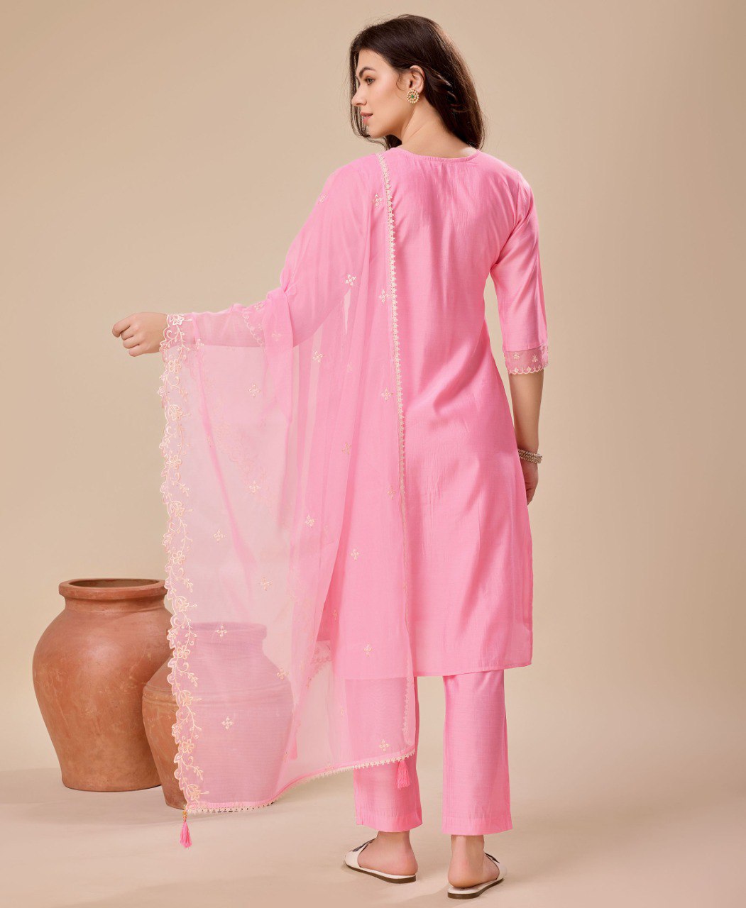 Prazu Fashion Pink Viscose Silk Embroidered Kurta Set - Distacart