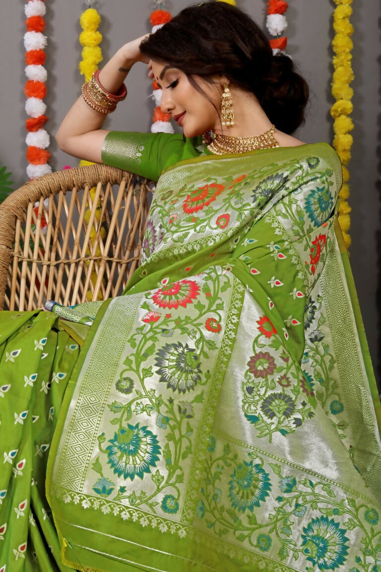 Jyoti Fashion Women's Green Banarasi Silk Zari Woven Saree with Blouse