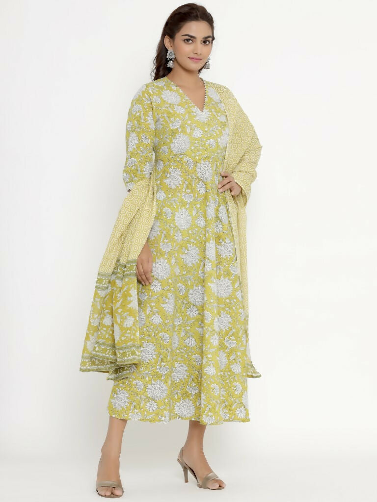 Miravan Women's Cotton Floral Print Anarkali Kurta With Dupatta