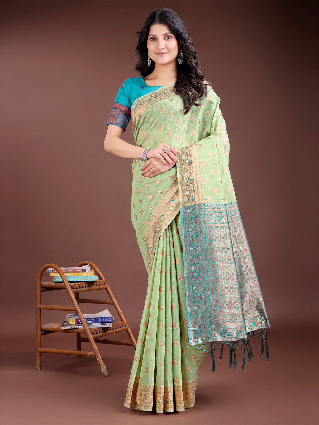 Shree Shyam Fashion Elegant Light Green Cotton Saree with Contrast Pallu - Perfect Blend of Tradition & Comfort