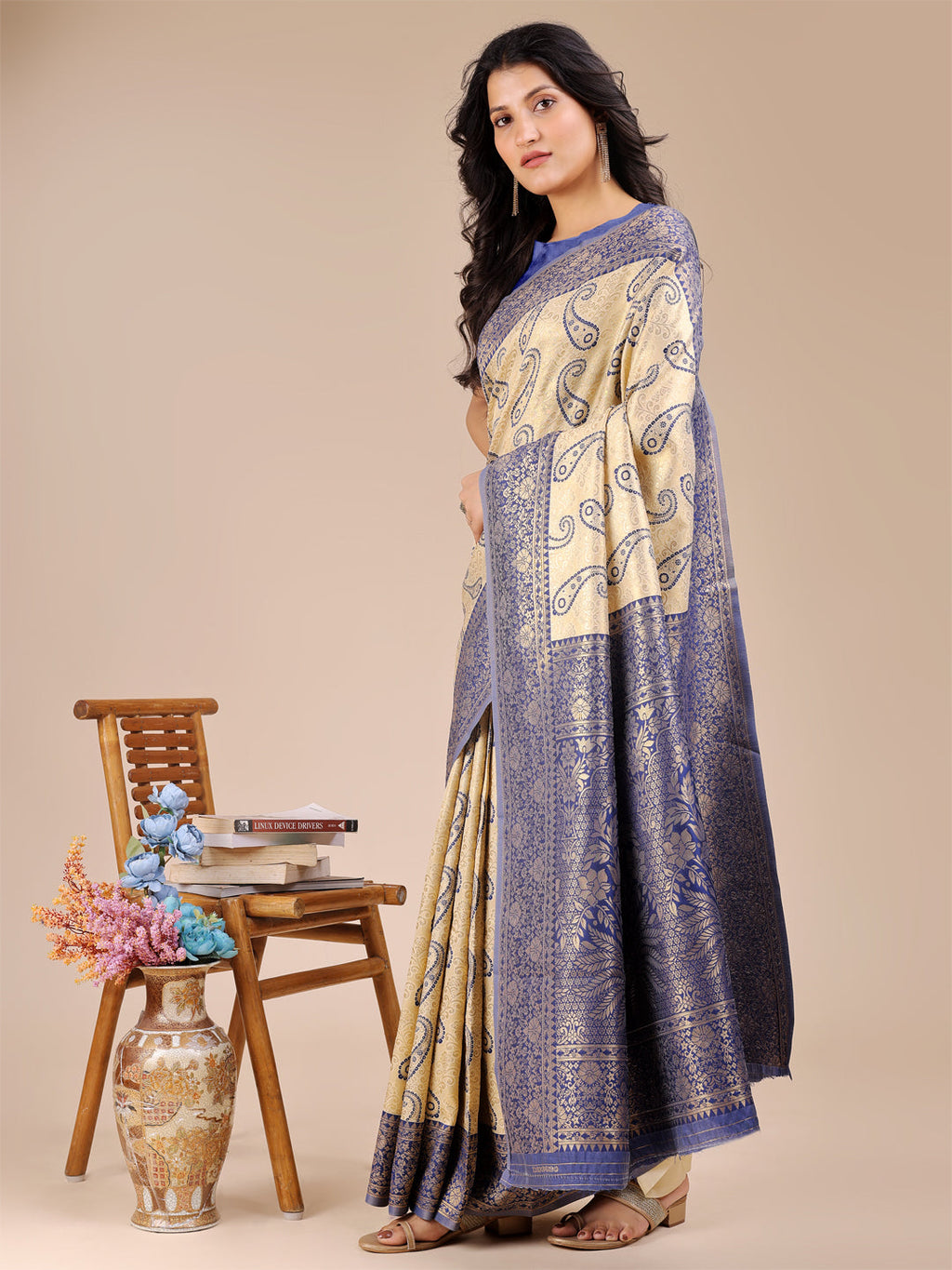 Shree Shyam Fashion Cream & Navy Blue Banarasi silk Woven Zari Work Traditional Tassel Saree