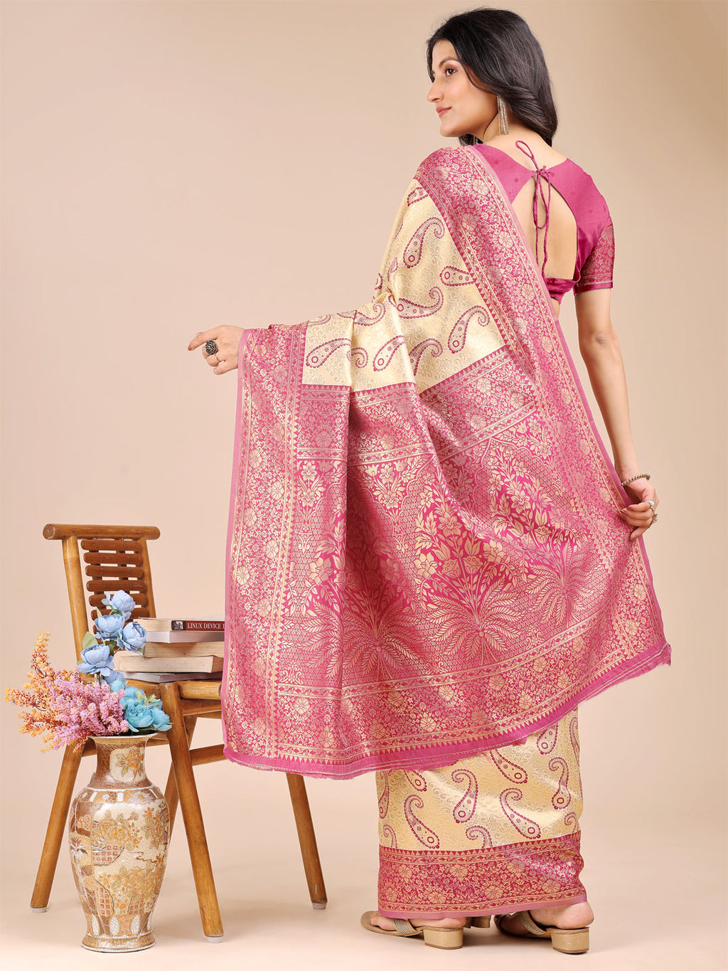 Shree Shyam Fashion Cream & Magenta Banarasi silk Woven Zari Work Traditional Tassel Saree