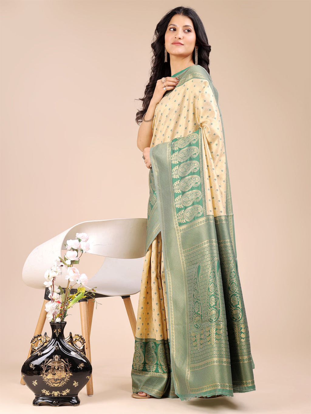 Shree Shyam Fashion Cream & Green Banarasi silk Woven Zari Work Traditional Tassel Saree