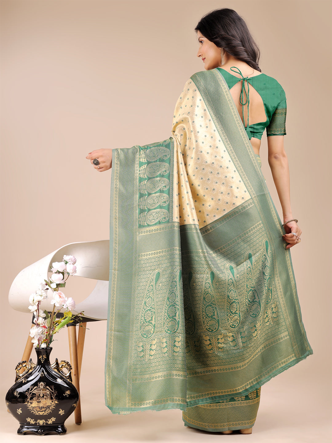 Shree Shyam Fashion Cream & Green Banarasi silk Woven Zari Work Traditional Tassel Saree