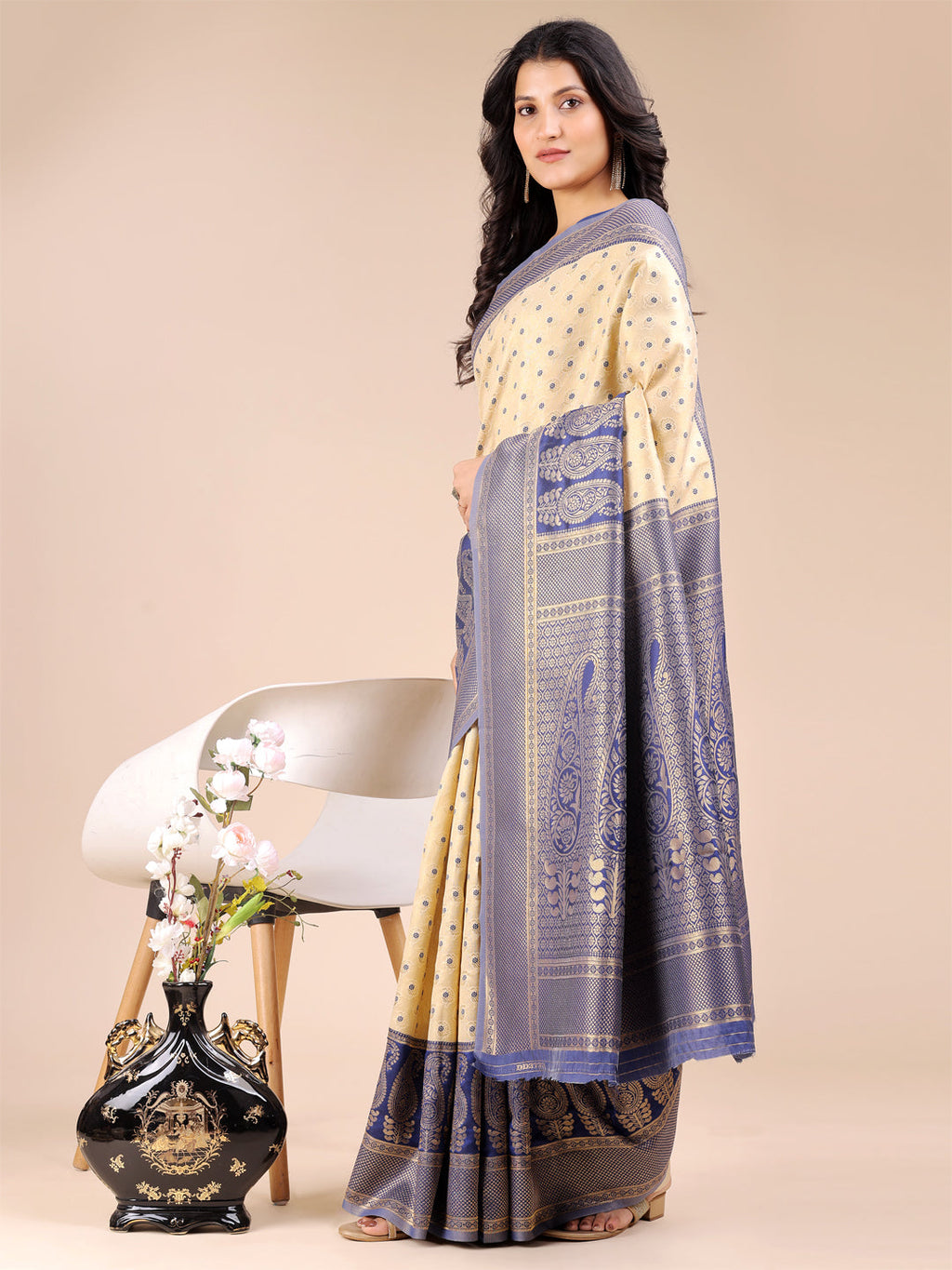 Shree Shyam Fashion Cream & Navy Blue Banarasi silk Woven Zari Work Traditional Tassel Saree