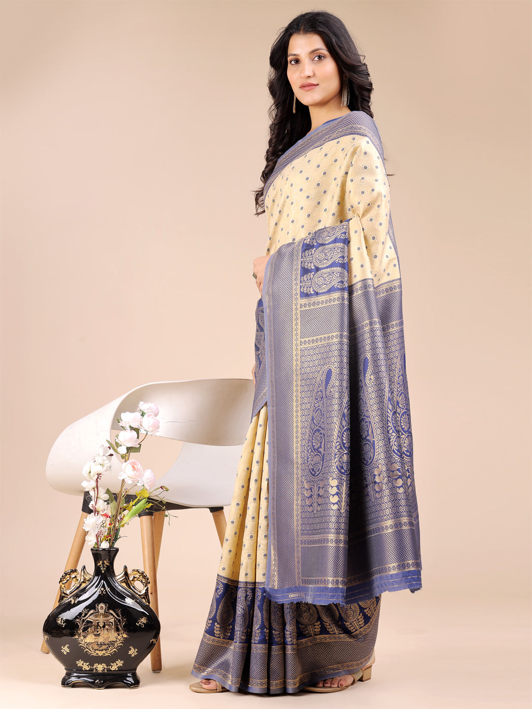 Shree Shyam Fashion Cream & Navy Blue Banarasi silk Woven Zari Work Traditional Tassel Saree