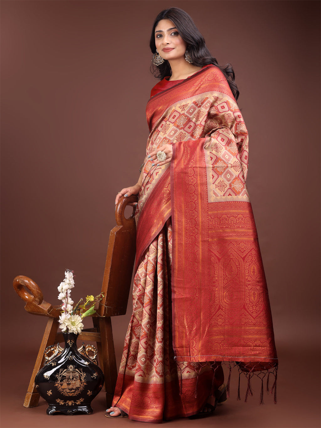 Shree Shyam Fashion Majestic Red & Cream Silk Saree with Rich Woven Pallu - A Regal Touch for Special Moments