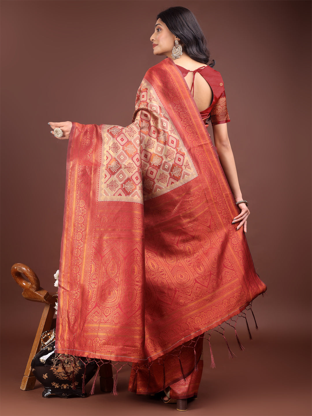Shree Shyam Fashion Majestic Red & Cream Silk Saree with Rich Woven Pallu - A Regal Touch for Special Moments
