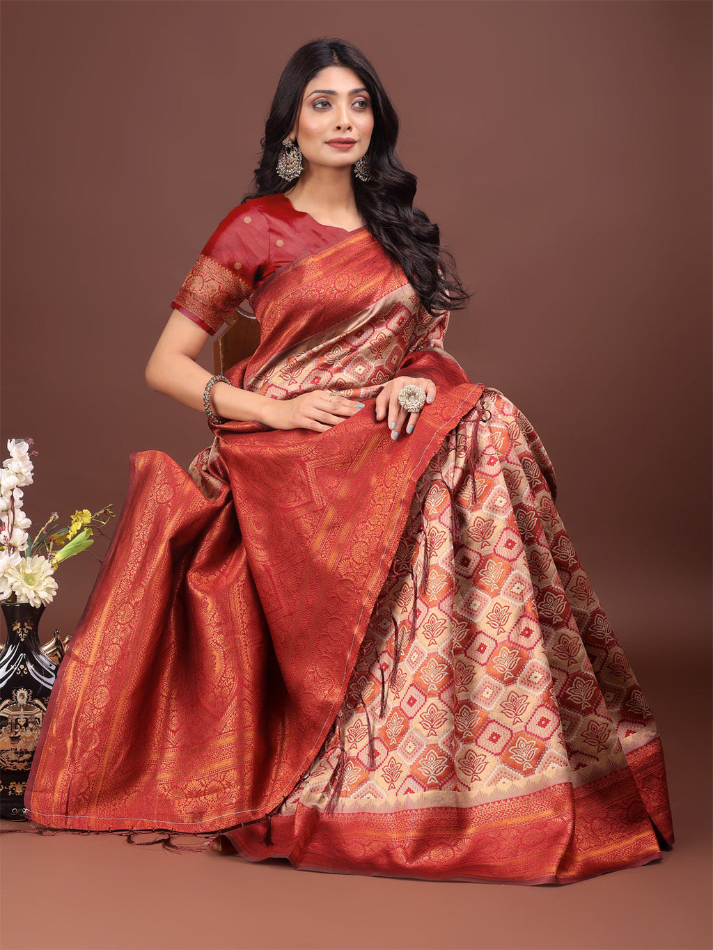 Shree Shyam Fashion Majestic Red & Cream Silk Saree with Rich Woven Pallu - A Regal Touch for Special Moments