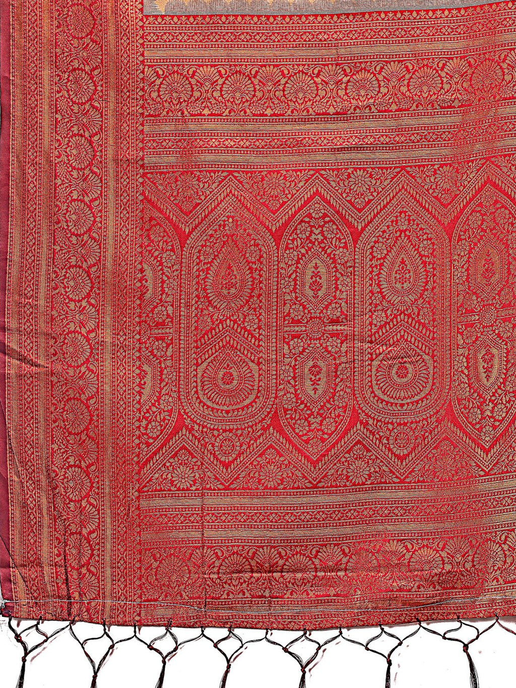 Shree Shyam Fashion Majestic Red & Cream Silk Saree with Rich Woven Pallu - A Regal Touch for Special Moments