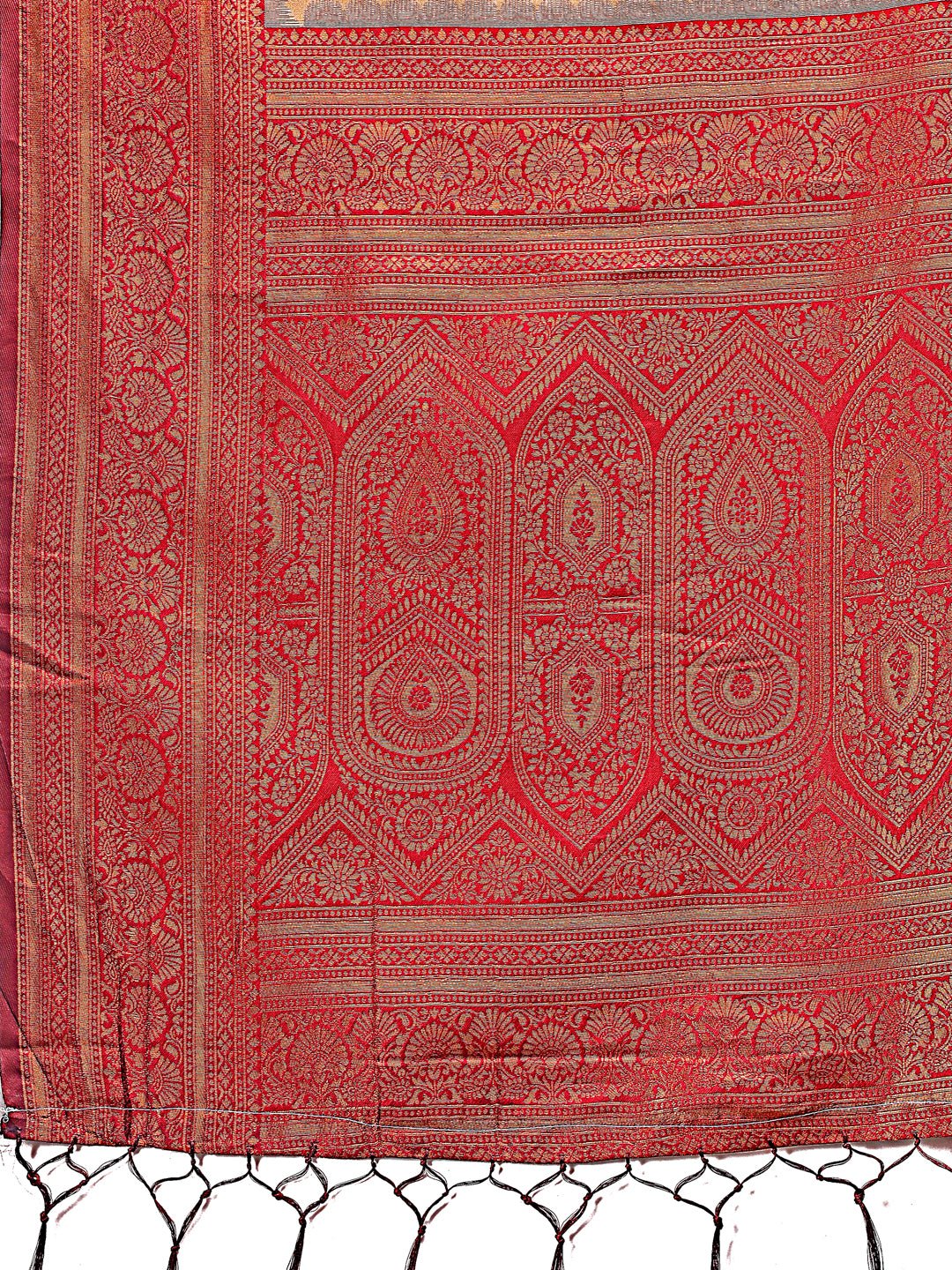 Shree Shyam Fashion Majestic Red & Cream Silk Saree with Rich Woven Pallu - A Regal Touch for Special Moments