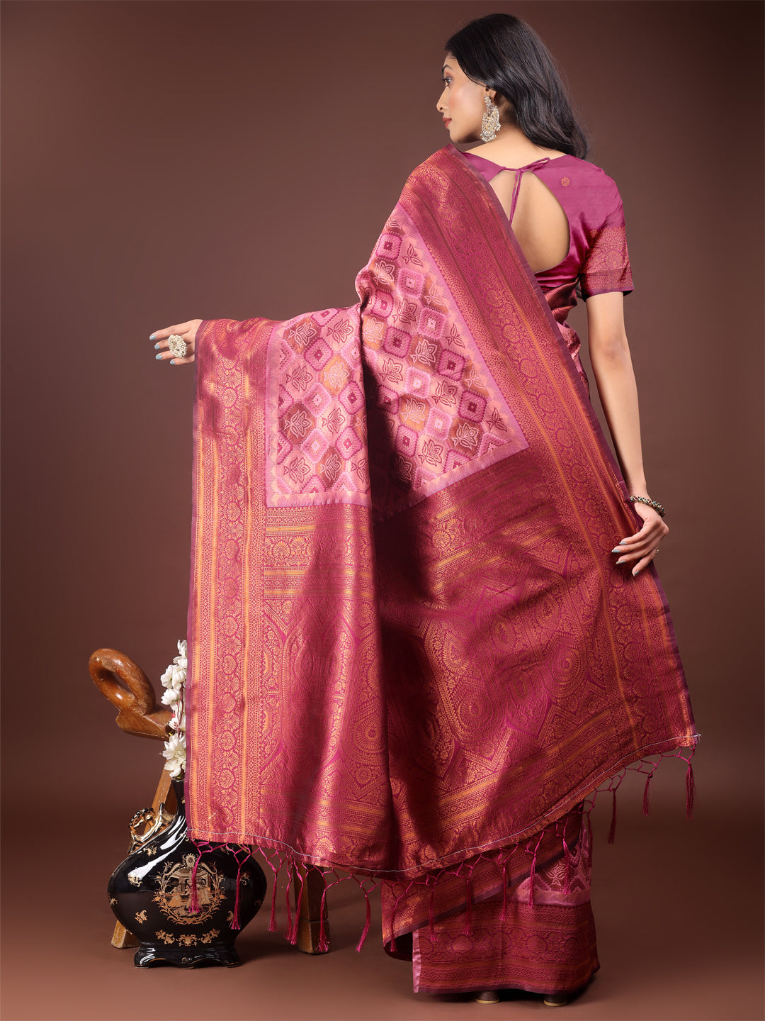 Shree Shyam Fashion Majestic Red & Light Pink Silk Saree with Rich Woven Pallu - A Regal Touch for Special Moments